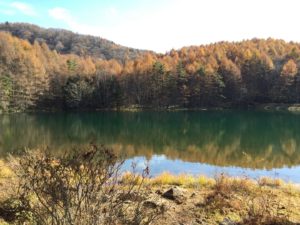 秘境「御射鹿池」